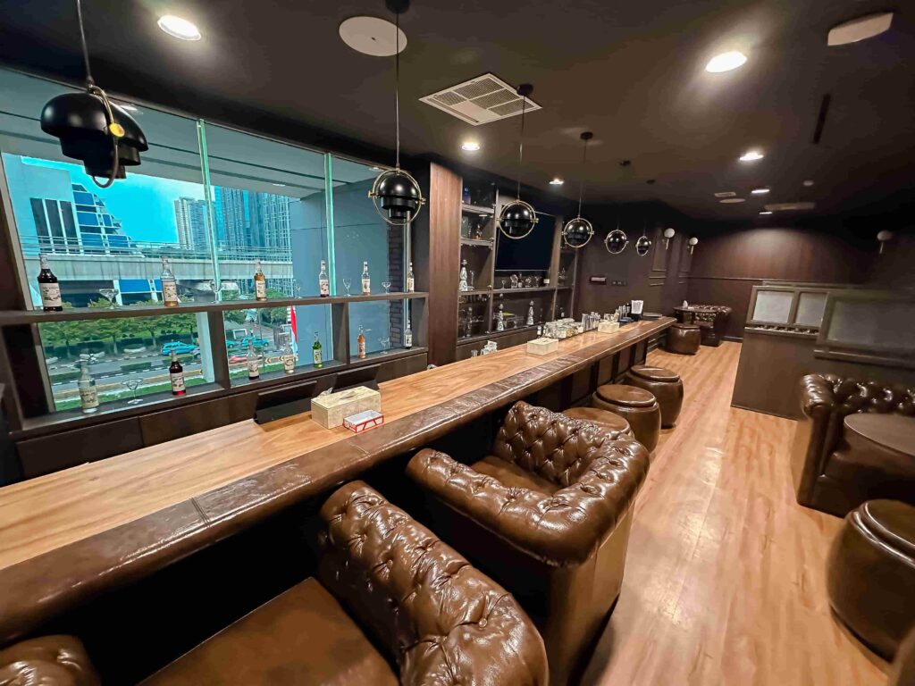 Barna Tempat Karaoke Plus Lounge di Jakarta